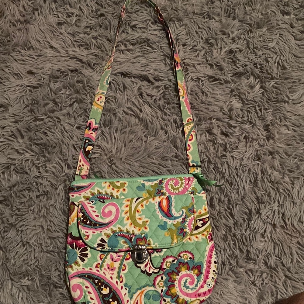 Vera Bradley cross body purse like new